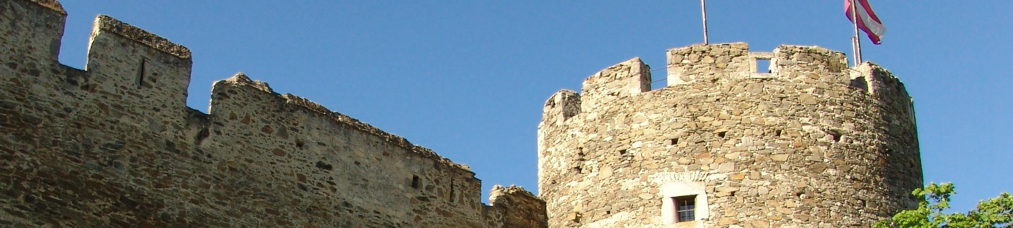 Eggenburg_Stadtmauer_Kanzlerturm_2000x450